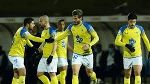 21 点理性崩溃点：连续小输比一次大输更危险。（21点理性临界点：频繁小亏比单次重挫更危险。）