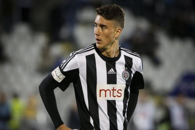 但在关键的 但在关键的