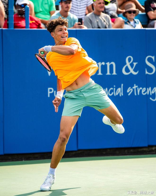 他们必须在 他们必须在