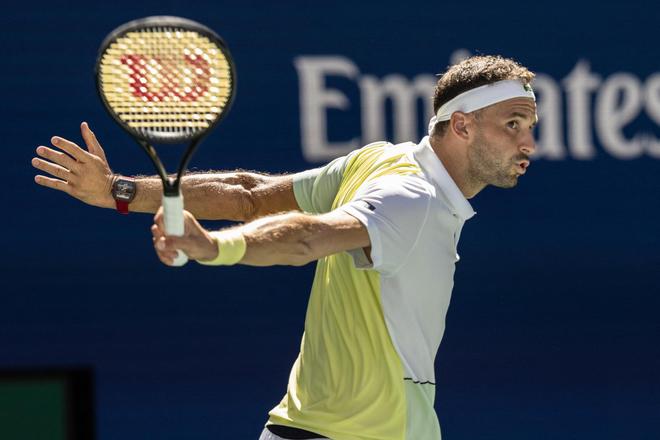 挥而错失 挥而错失