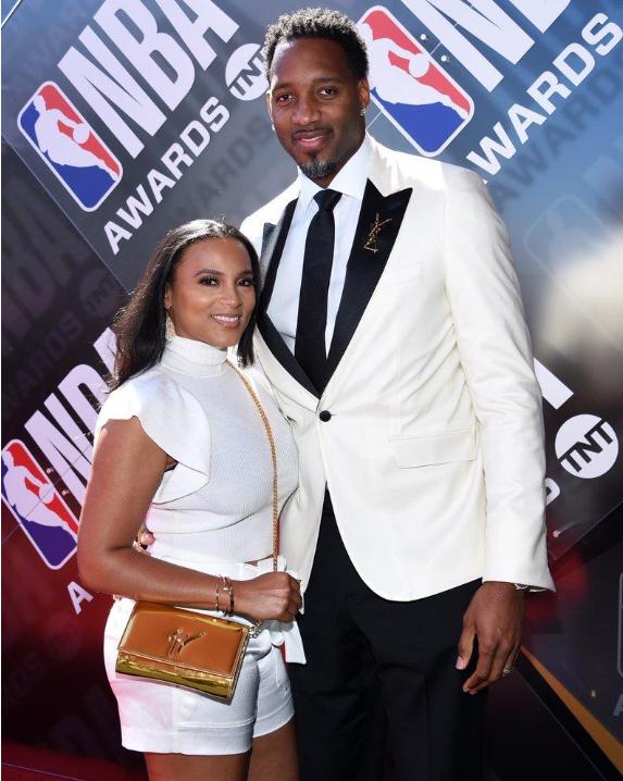 本场比赛被 本场比赛被