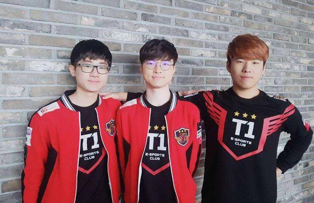 看似一切按 看似一切按