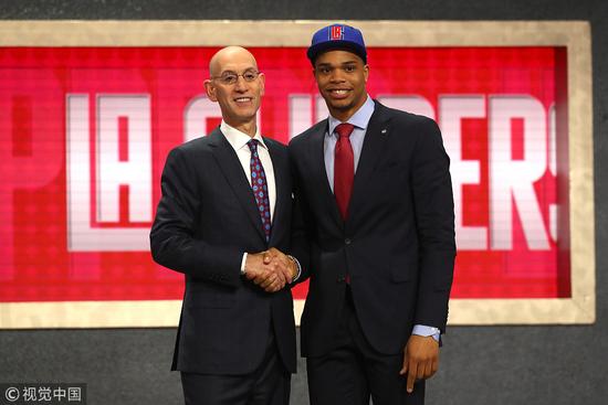 了一张与足 了一张与足