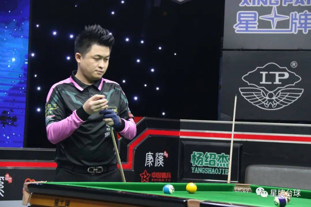 纷展现了自 纷展现了自