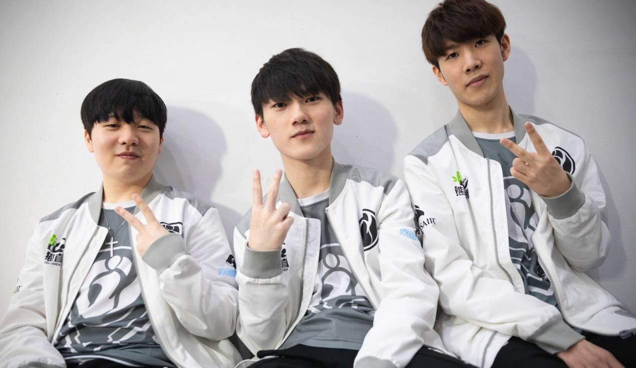 理层不得不 理层不得不